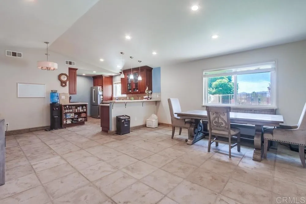 https://cdn.realtyfeed.com/cdn/127/306531263/af72d37ac4f44b0470e1d5cd84291186.webp