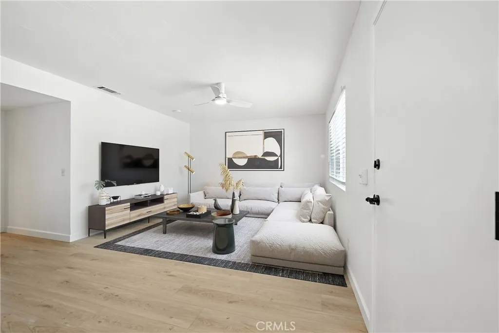 Photo #8: OC25195018 Listing: Photo #8