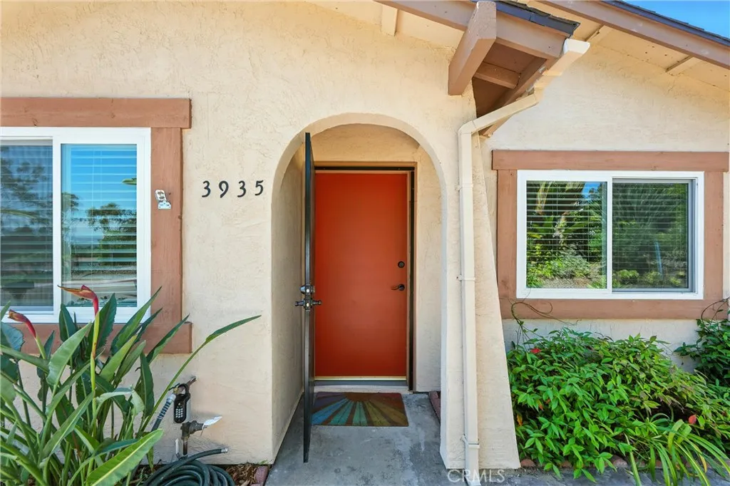 Photo #3: OC25195018 Listing 