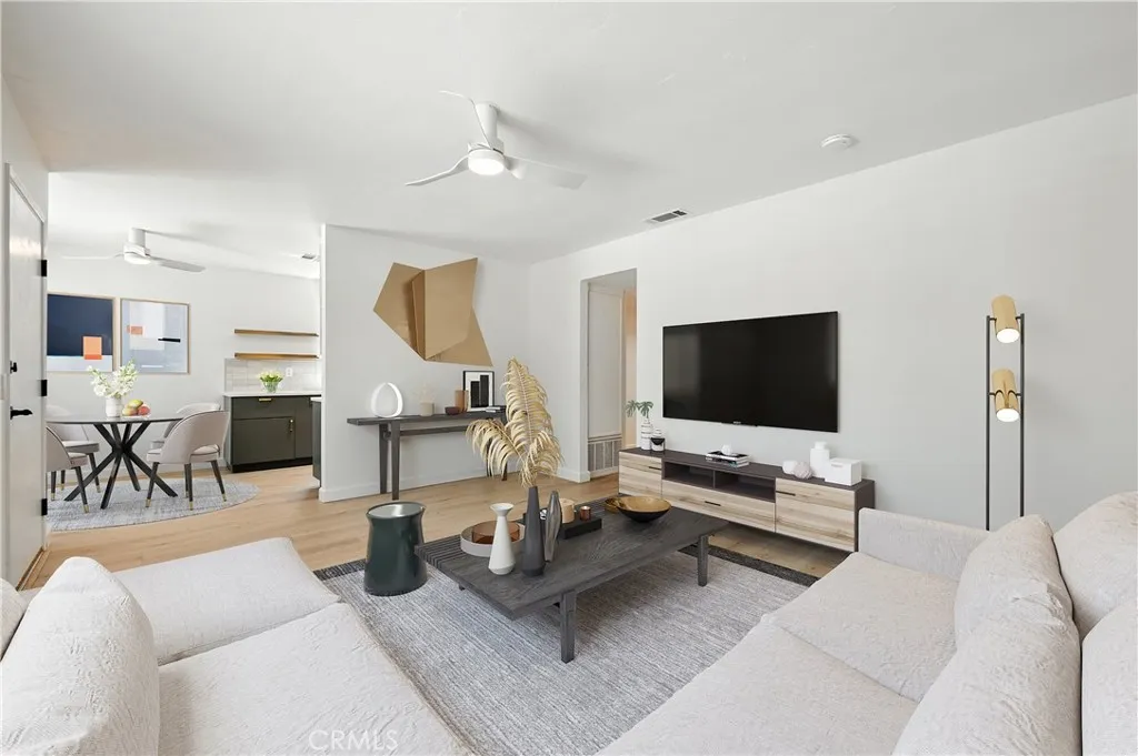 Photo #6: OC25195018 Listing 