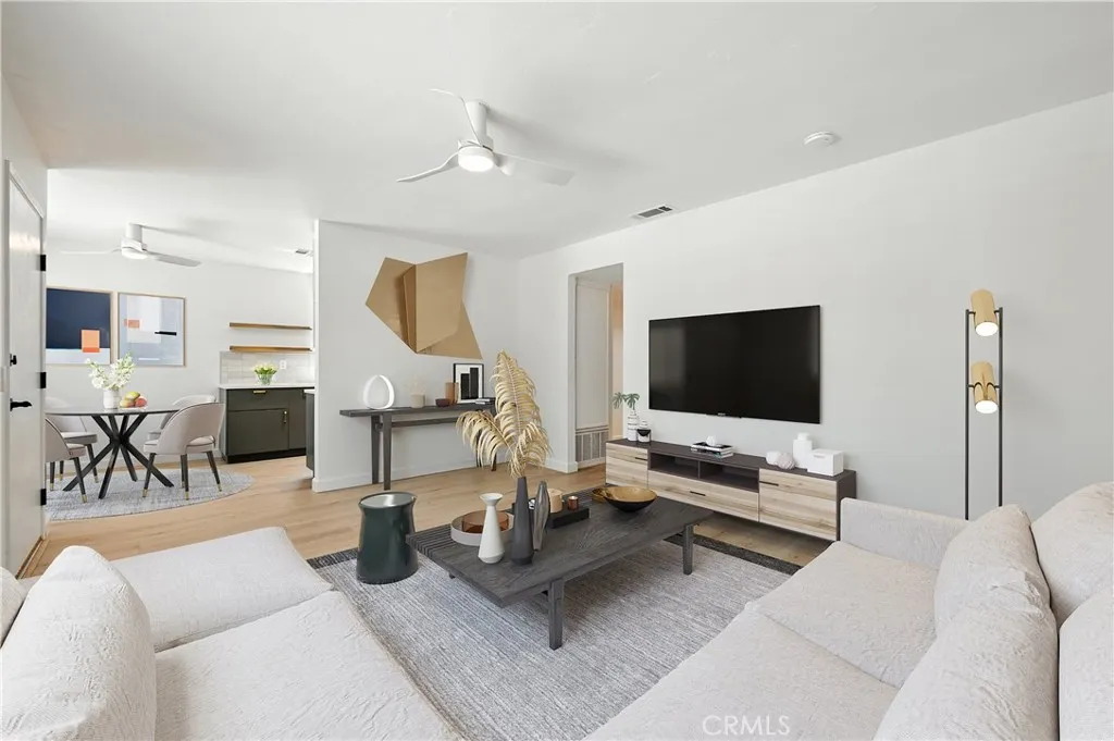 Photo #6: OC25195018 Listing 