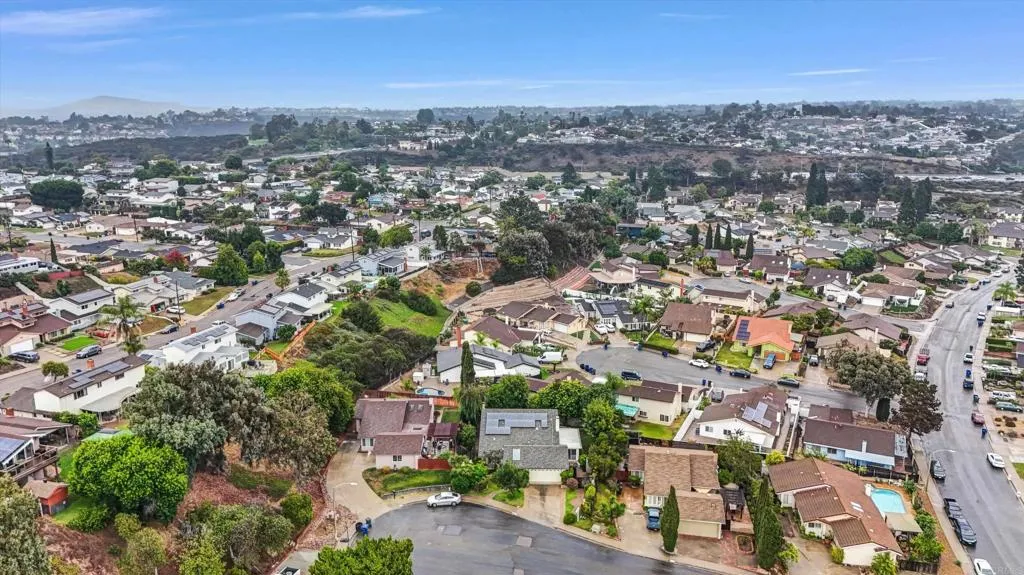 https://cdn.realtyfeed.com/cdn/127/306531279/18781f83266b84941d461a72dbec22b6.webp