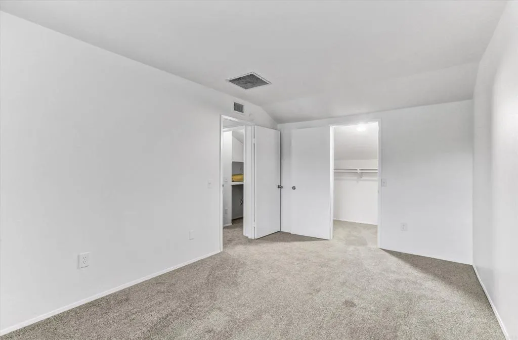 https://cdn.realtyfeed.com/cdn/127/306531279/3d78be26b0b6866d37ed208800ec04d9.webp
