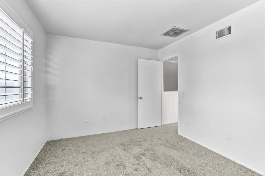 https://cdn.realtyfeed.com/cdn/127/306531279/5d2c59c2f2eca008e48a3d9d2e39f12c.webp
