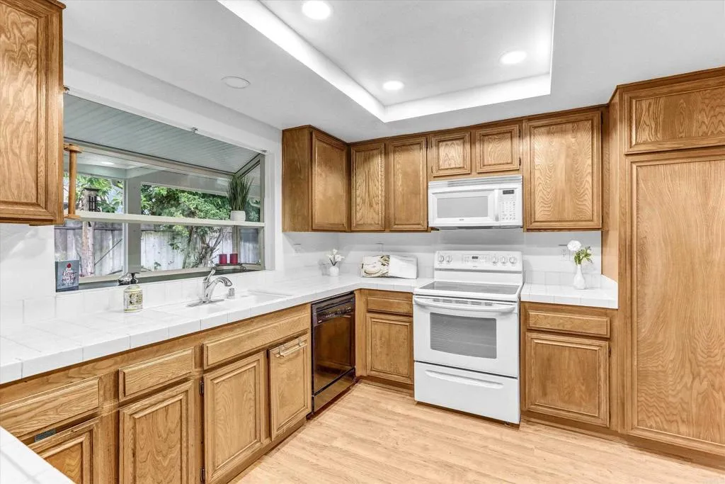 https://cdn.realtyfeed.com/cdn/127/306531279/713fcb73d98e84f418a69287e41dcef2.webp