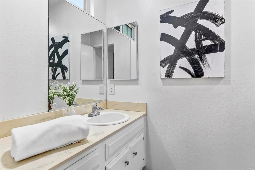 https://cdn.realtyfeed.com/cdn/127/306531279/b8e475ad9c3b5d9fafa98f776dd8b53e.webp