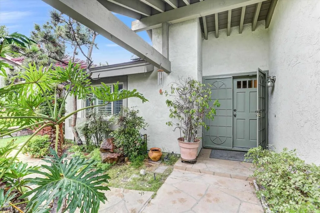 https://cdn.realtyfeed.com/cdn/127/306531279/c2a42a3e785a14188eb0fde06bcd11f0.webp