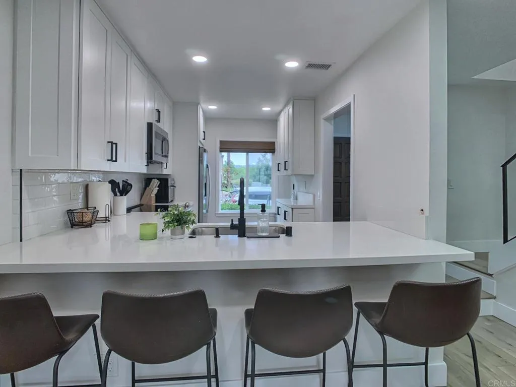 https://cdn.realtyfeed.com/cdn/127/306531280/11cafa67e3675c3218f16c45ada41edb.webp