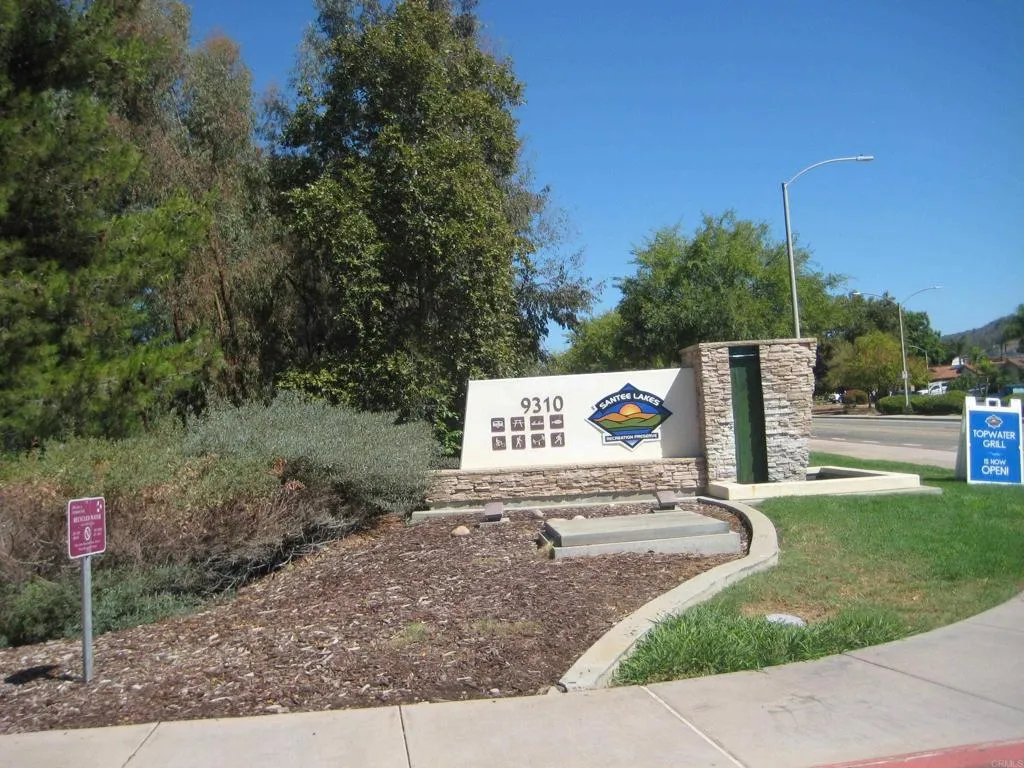https://cdn.realtyfeed.com/cdn/127/306531280/26448485b9f40dbd5f3d61165445e002.webp