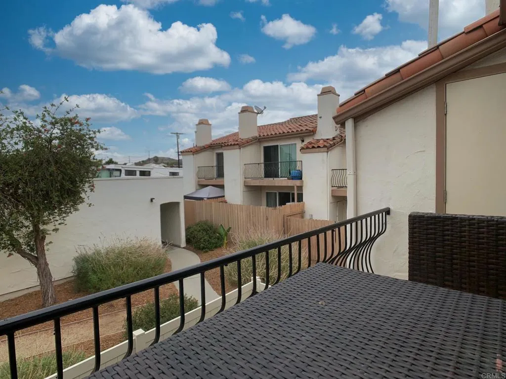 https://cdn.realtyfeed.com/cdn/127/306531280/e9873f7f19245b47a43b05920999df8b.webp