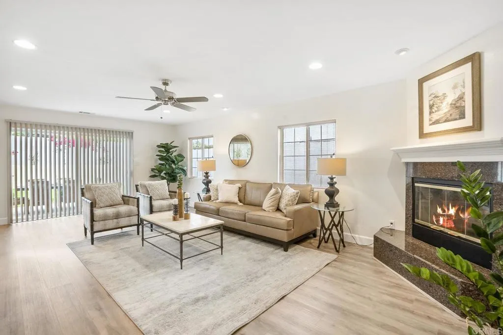 https://cdn.realtyfeed.com/cdn/127/306531289/21d7d6b309769ac8e262eb665df9ce75.webp