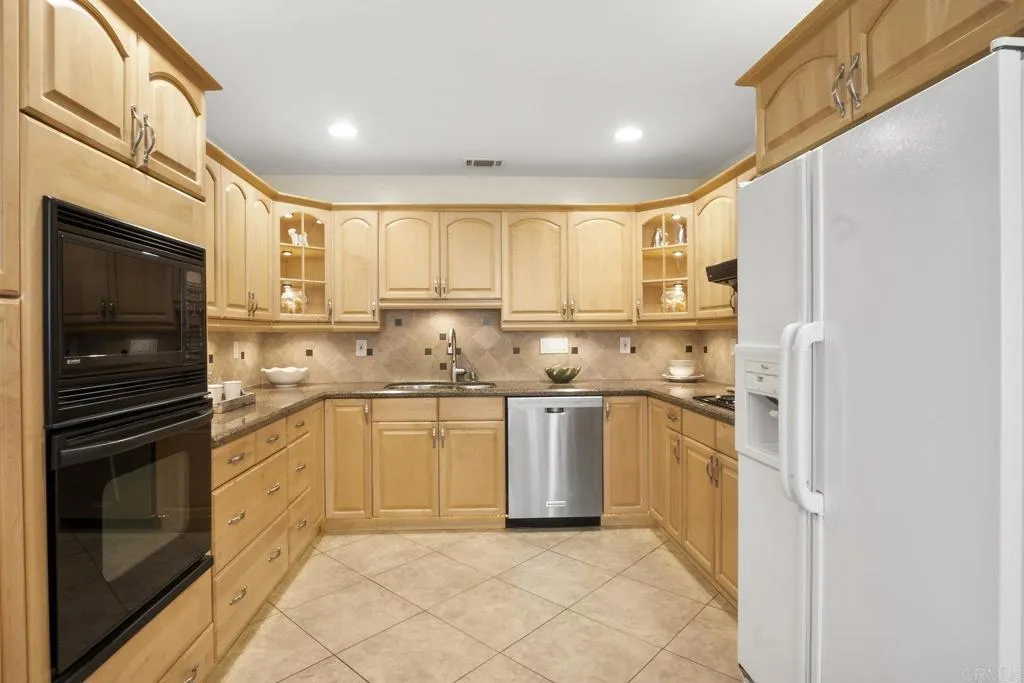https://cdn.realtyfeed.com/cdn/127/306531289/4b8023584b6b48010f448bcc0a9673f1.webp