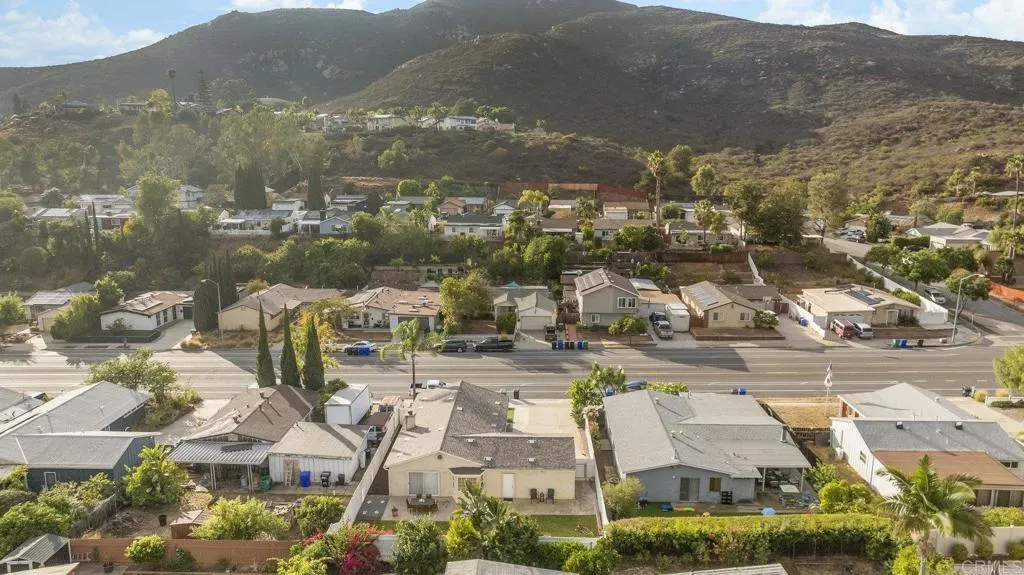 https://cdn.realtyfeed.com/cdn/127/306531289/597077359b61152d45282e58f7a5178b.webp