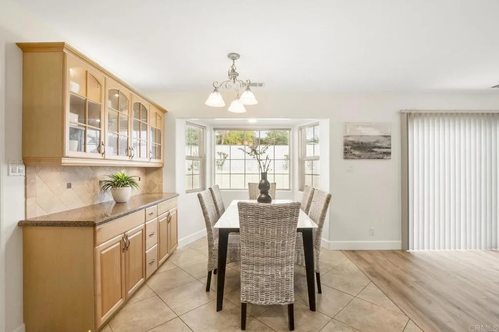 https://cdn.realtyfeed.com/cdn/127/306531289/642eff53eaa789babc972bcec7ee04d1.webp