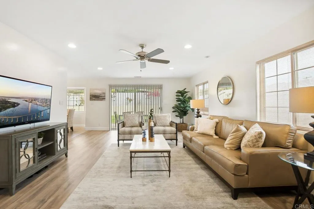 https://cdn.realtyfeed.com/cdn/127/306531289/82ded915a68d5c7e73779a0f063c15c5.webp