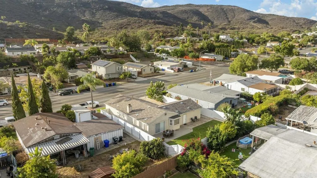 https://cdn.realtyfeed.com/cdn/127/306531289/f5ef5aa1e0fea815c91582629a70b35e.webp