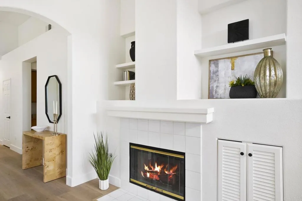 https://cdn.realtyfeed.com/cdn/127/306531295/32d50c017d6ddf066e3b4cd9316ab7d9.webp