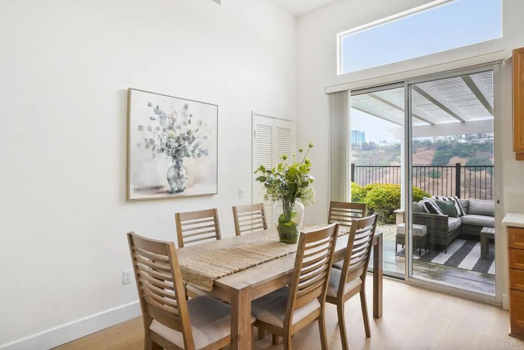 https://cdn.realtyfeed.com/cdn/127/306531295/b8154ddbc8d6a419f8abbd31fed41d98.webp