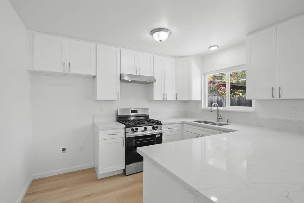 https://cdn.realtyfeed.com/cdn/127/306531337/239adbb8c8ca2da313a3f15b75c51e91.webp