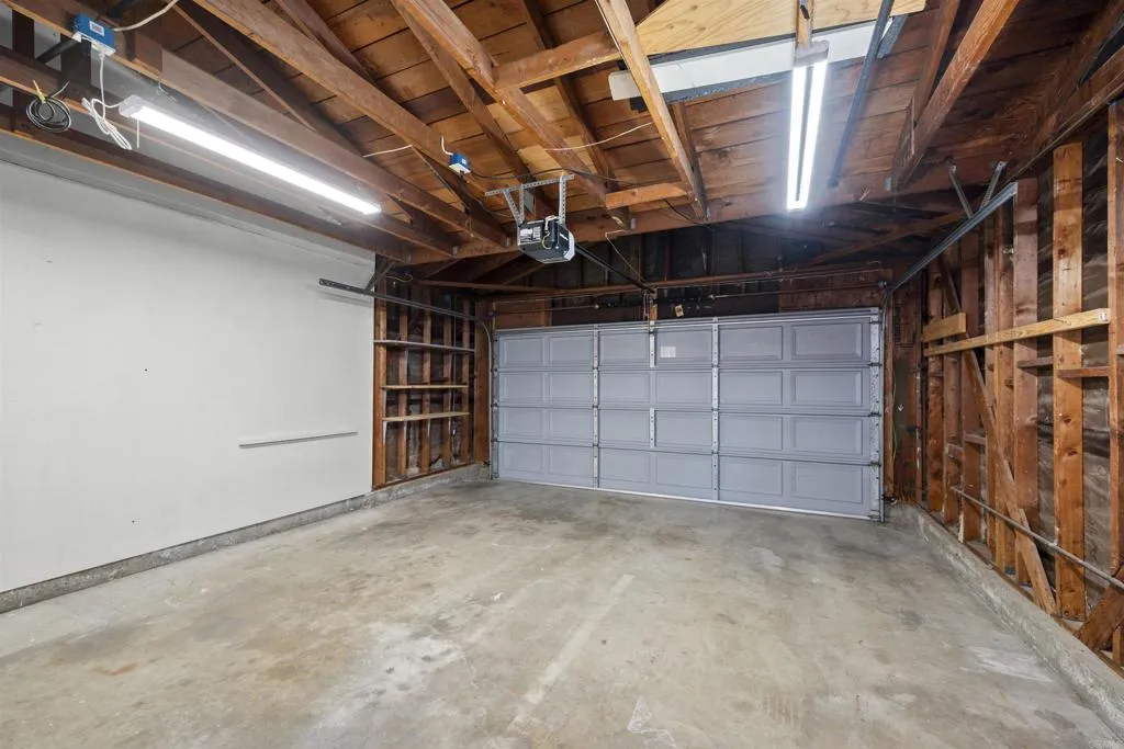 https://cdn.realtyfeed.com/cdn/127/306531337/318c103ddd4dea2039a47c89513e5d44.webp