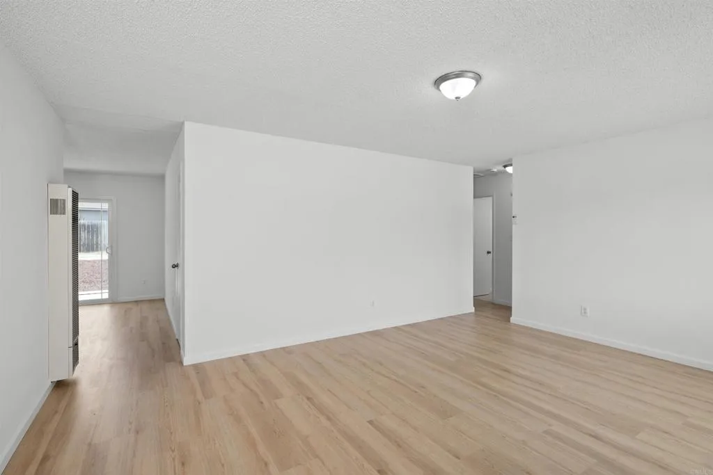 https://cdn.realtyfeed.com/cdn/127/306531337/563f4b081960f22ba095a48b0ba08a0e.webp