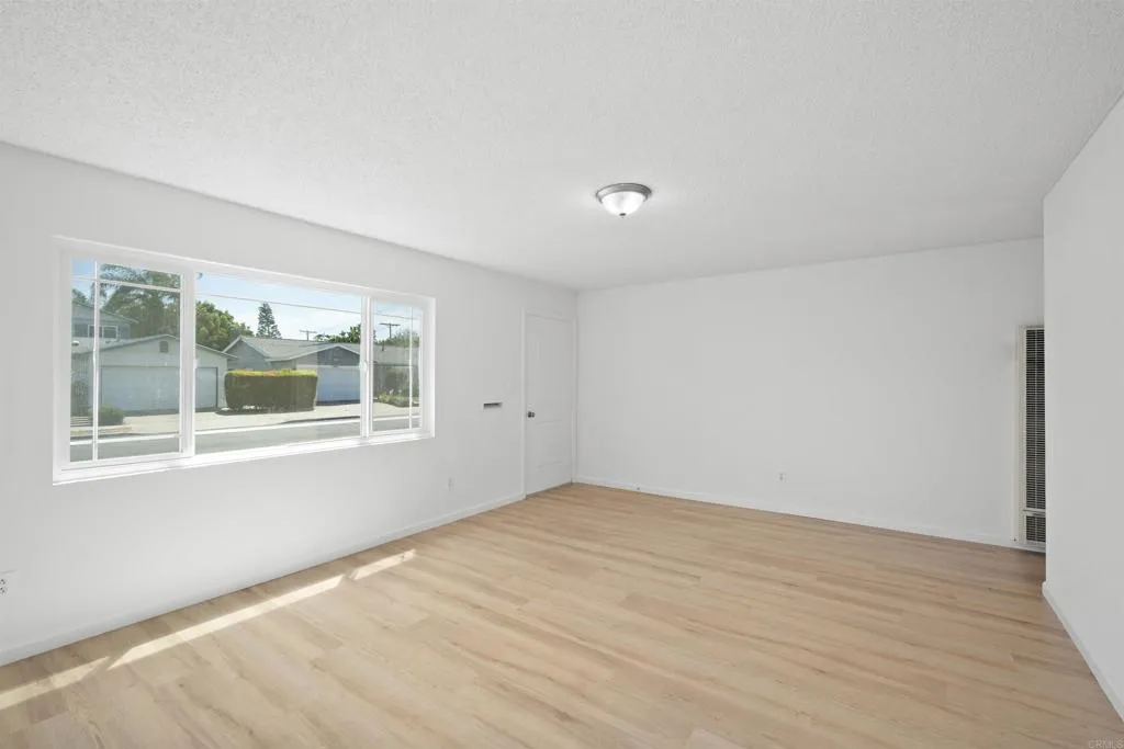 https://cdn.realtyfeed.com/cdn/127/306531337/63754371e59bba7a56655289b92513cf.webp
