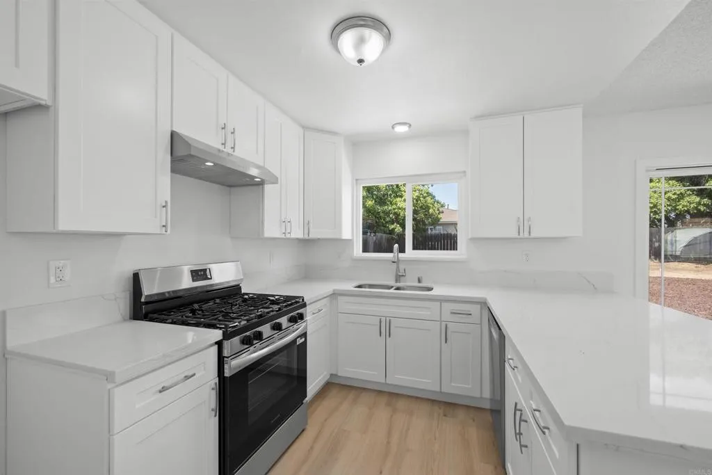 https://cdn.realtyfeed.com/cdn/127/306531337/83737e4b9b2825e0eecbabb6ab5c07ed.webp