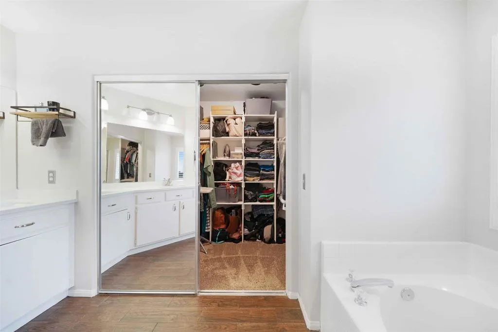 Photo #18: PTP2506605 Listing: Photo #18