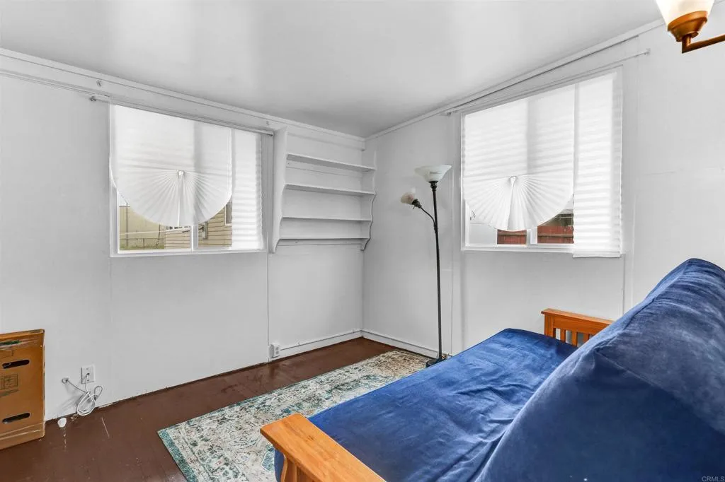 https://cdn.realtyfeed.com/cdn/127/306531355/e9bde8c781d8468690429ce1d1bb40da.webp