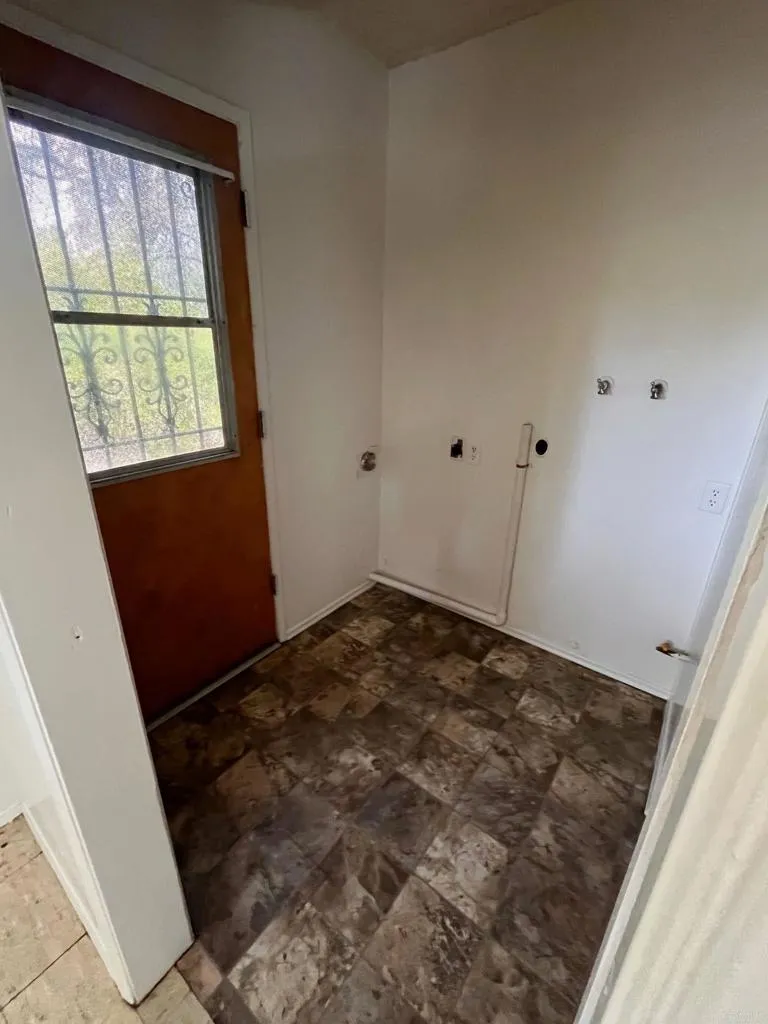 https://cdn.realtyfeed.com/cdn/127/306531359/26e55e75077ba4fffeede348cb5621e7.webp