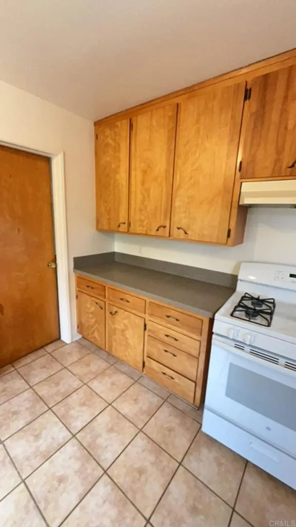 https://cdn.realtyfeed.com/cdn/127/306531359/68241ecd7acfdd880affa921c89a094a.webp