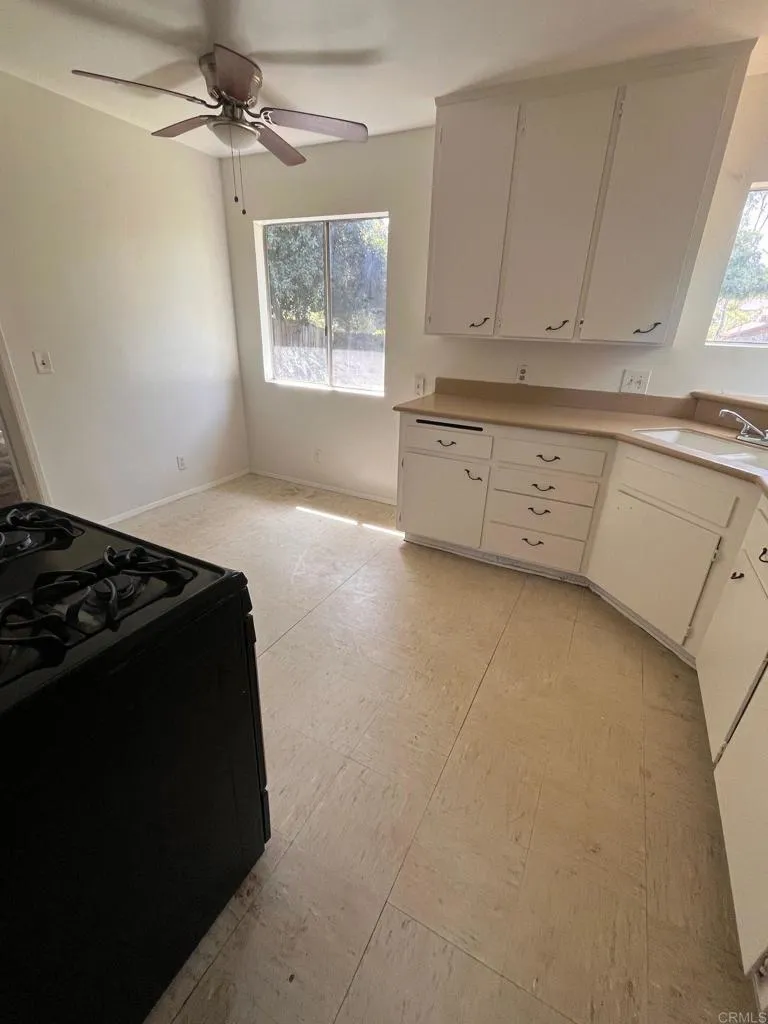 https://cdn.realtyfeed.com/cdn/127/306531359/6912d418c23f6e670c2dbc72abe6b550.webp