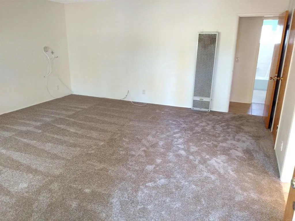 https://cdn.realtyfeed.com/cdn/127/306531359/cf27974a352845c6a272326416e1e2b7.webp