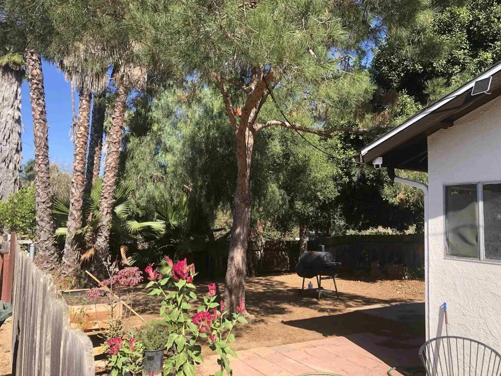 https://cdn.realtyfeed.com/cdn/127/306531359/d28d8a1a22a4b3edf24c2f2a8729a4c5.webp