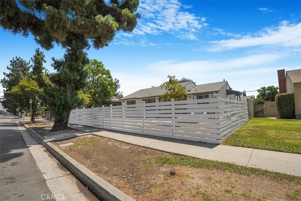 Granada Hills, CA 91344