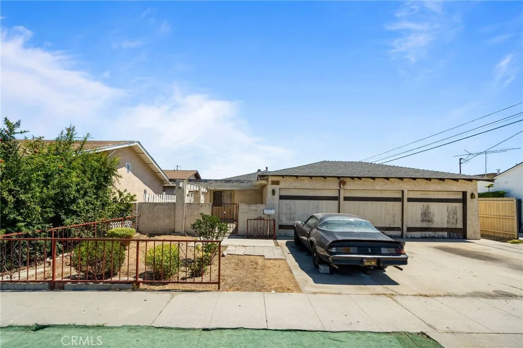 Hawthorne, CA 90250