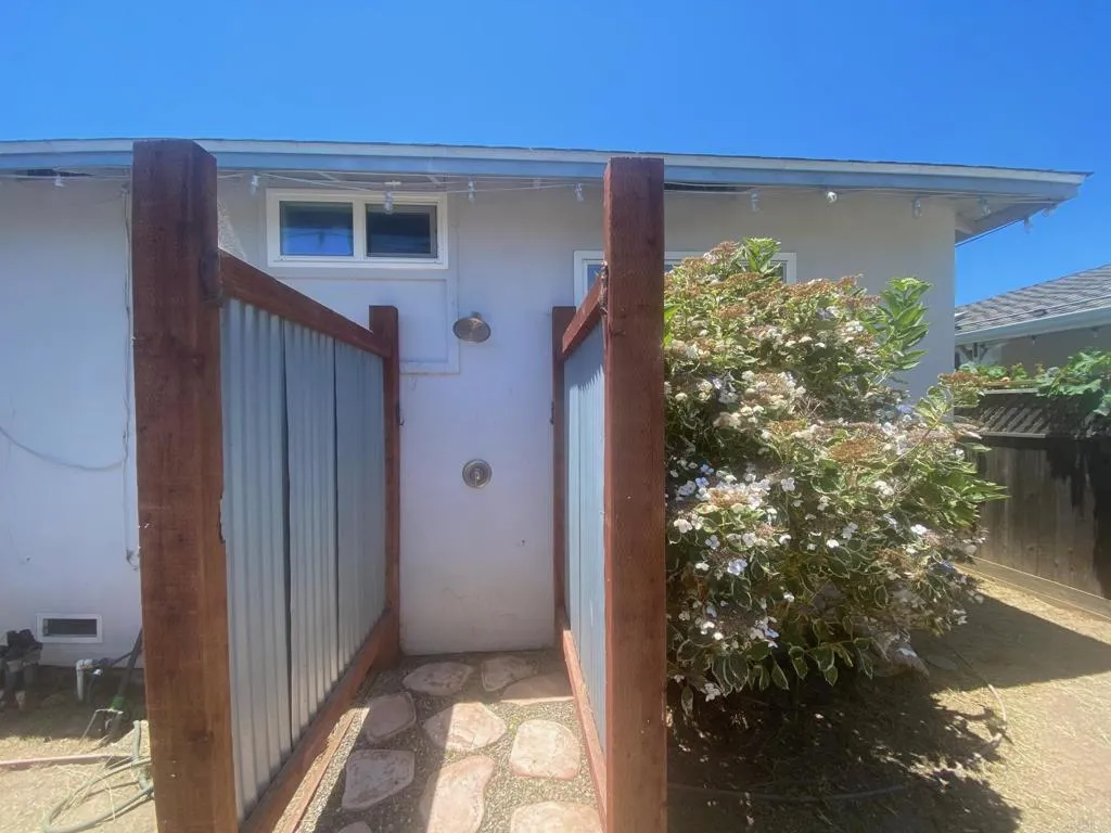 https://cdn.realtyfeed.com/cdn/127/306531438/eb4f7adfc7a1f3e162aeb5018a2ba8df.webp