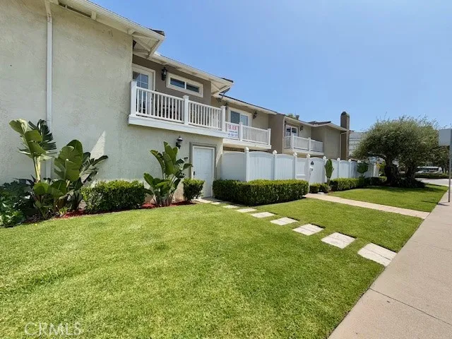 Newport Beach, CA 92663
