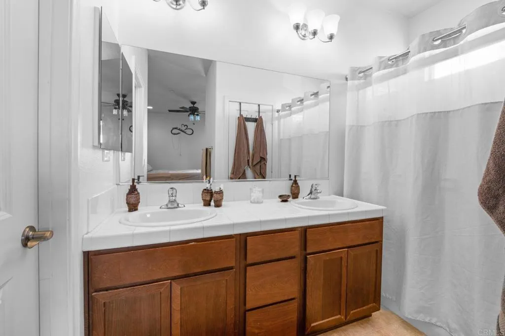 Photo #17: PTP2506607 Listing: Photo #17
