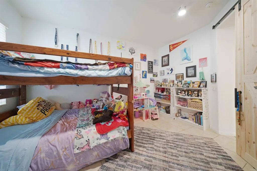 https://cdn.realtyfeed.com/cdn/127/306531475/d323bdd7418b72a2a00a65a36b949a75.webp