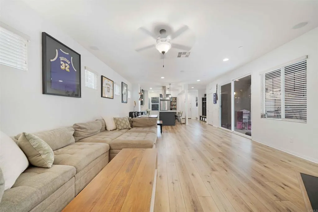 https://cdn.realtyfeed.com/cdn/127/306531475/e1472718bc458115f5ea58b42fefeb9c.webp