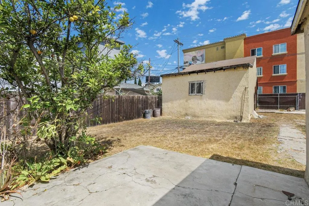 https://cdn.realtyfeed.com/cdn/127/306531494/a8b19c6e19a38f2ce0111f41463361fd.webp