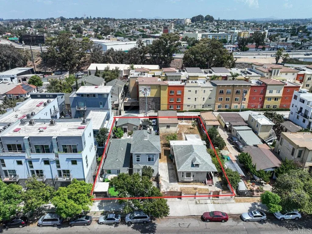 https://cdn.realtyfeed.com/cdn/127/306531494/f042d404397399024ef92008faecfcaa.webp