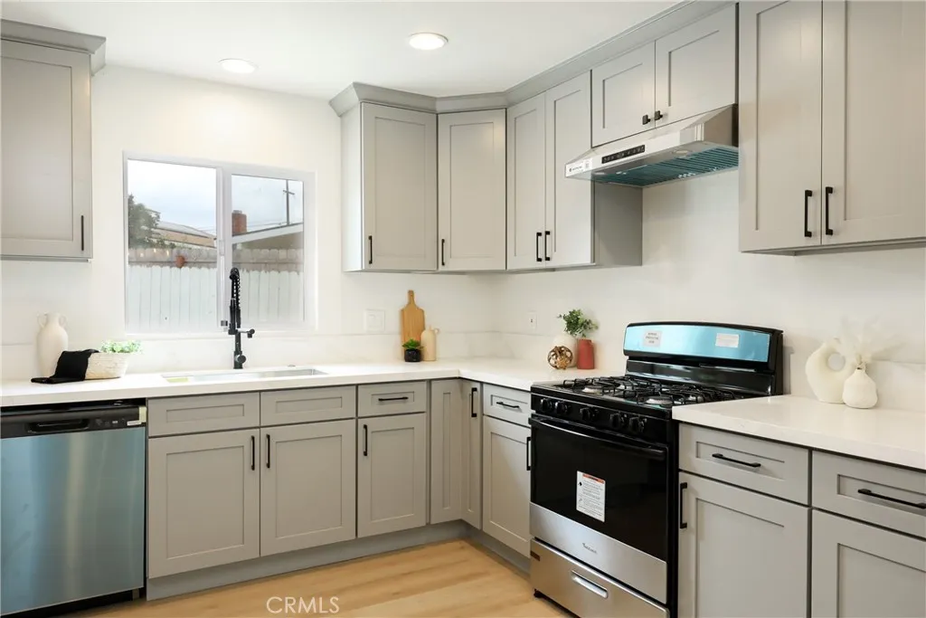 https://cdn.realtyfeed.com/cdn/127/306531497/ee2fc2468bb730f8feafbf77f18a4c3d.webp