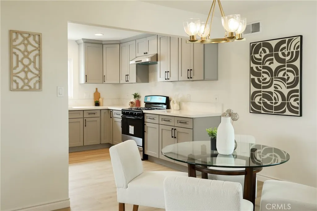 https://cdn.realtyfeed.com/cdn/127/306531497/f918fbdd60b0c54cfdb4177202e75b71.webp