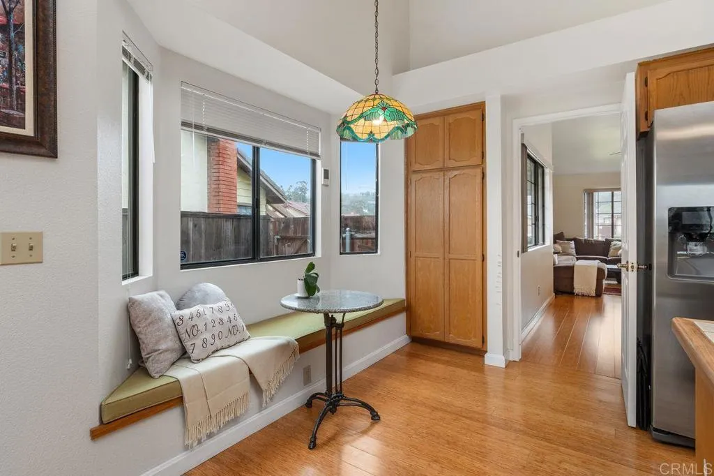 https://cdn.realtyfeed.com/cdn/127/306531499/50e0c4a7bcd2683563d66191b1de8c1b.webp