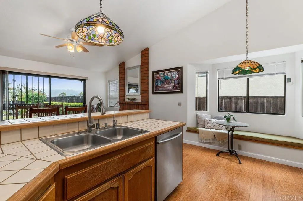 https://cdn.realtyfeed.com/cdn/127/306531499/ad4ea509091b3e1eaa11aaf8618e7cfc.webp