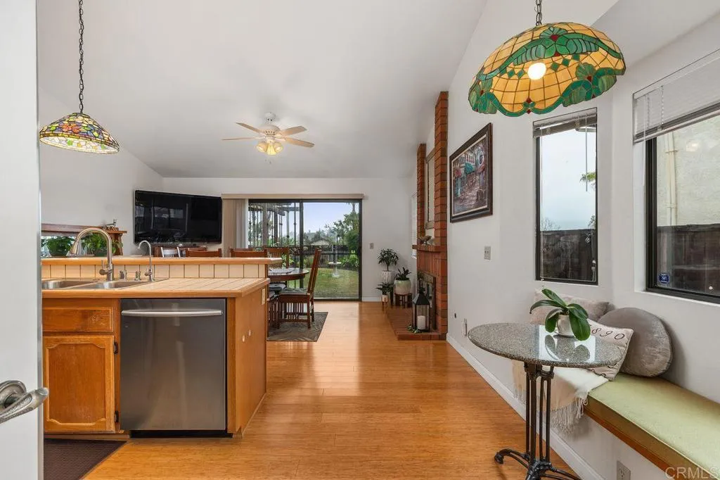 https://cdn.realtyfeed.com/cdn/127/306531499/cfdf3e9a3ad7c4e46ade8a0ec7c6503e.webp