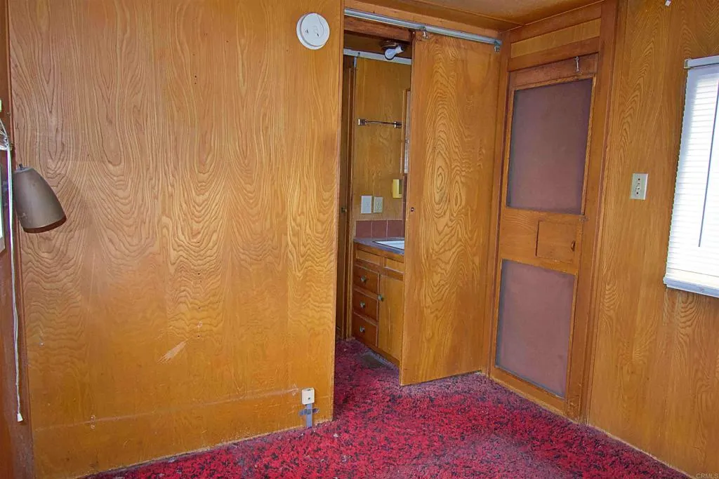 https://cdn.realtyfeed.com/cdn/127/306531523/53eec3cb84551e86b2d41bc1eedb61ea.webp