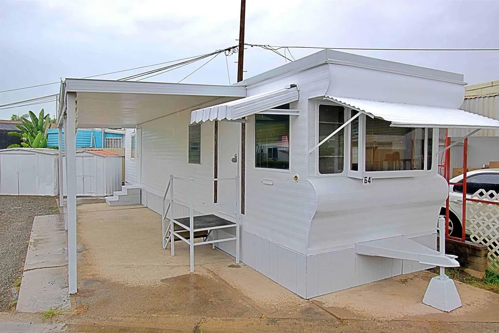 https://cdn.realtyfeed.com/cdn/127/306531523/aa893c127ff543505d33ea464c0d9053.webp